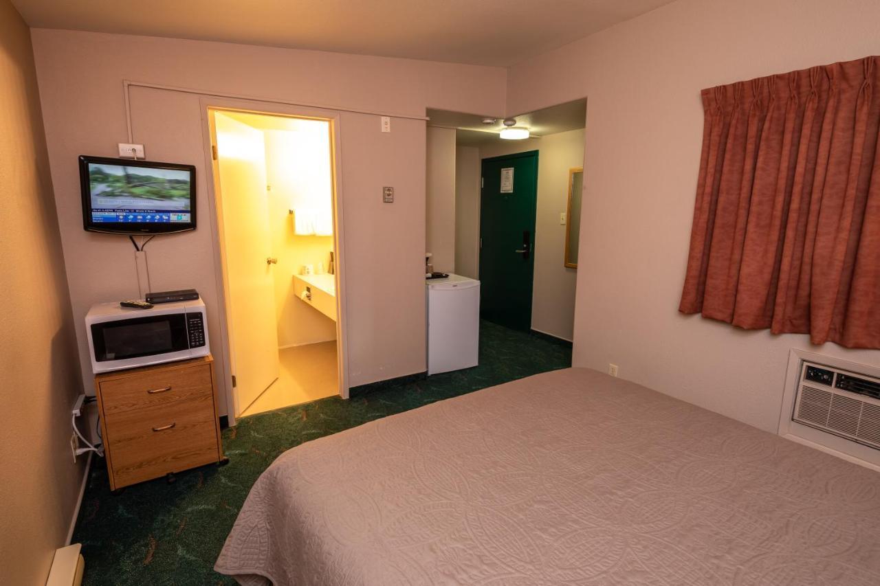 Keystone Motor Inn Brandon Zewnętrze zdjęcie